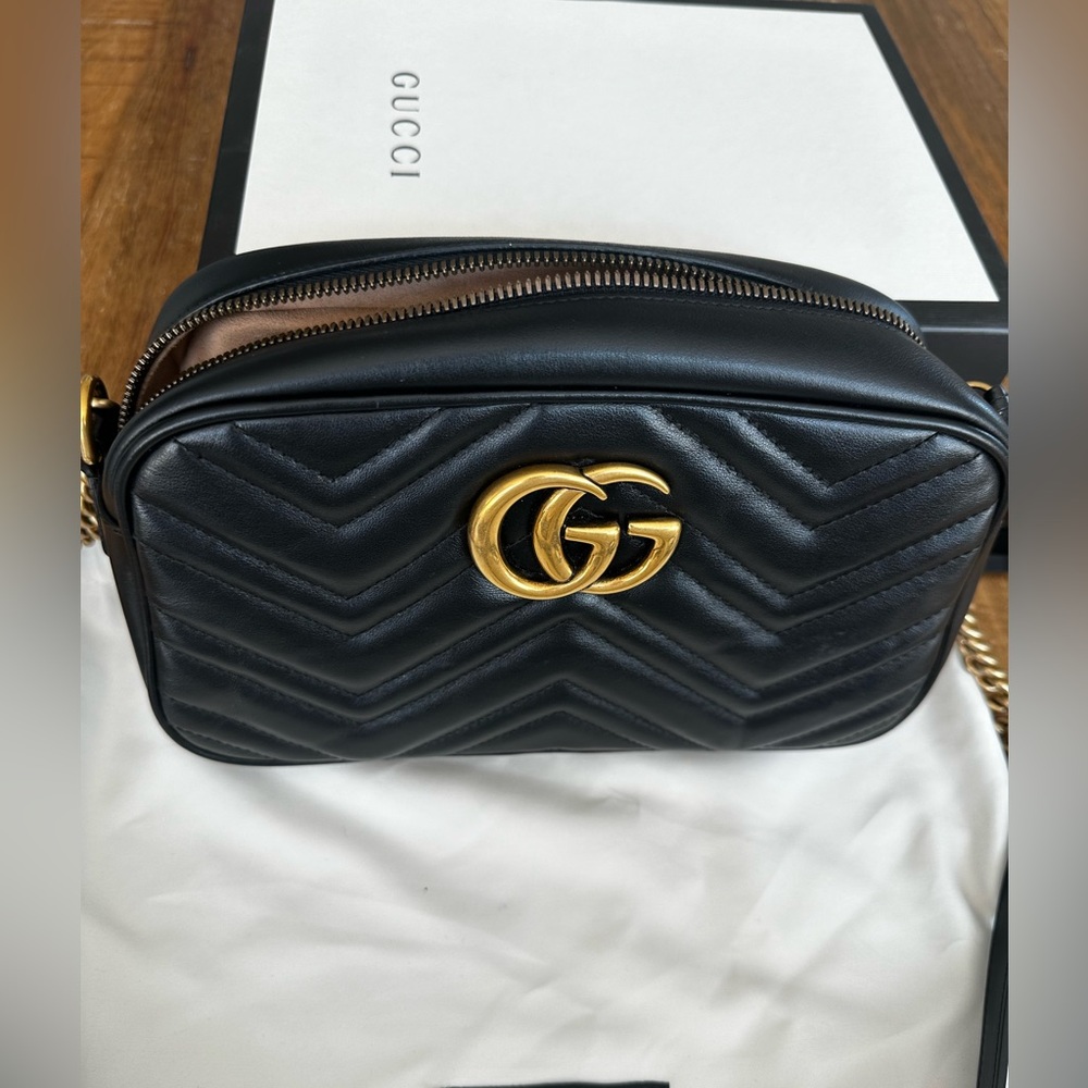 Gucci GG Marmont Small Shoulder Bag